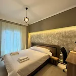 Aelia Urban شقة سالونيك